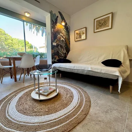 شقة Loft En Bord De Aux Salins A *